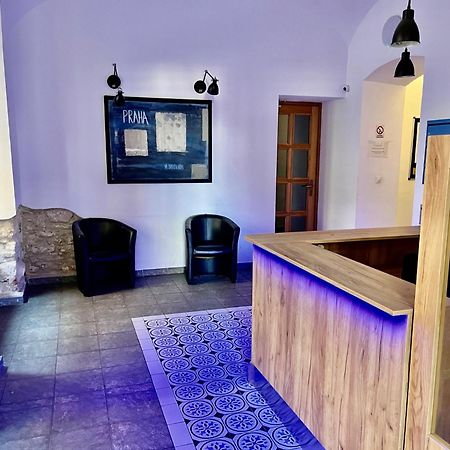 City Centre Apartment With Parking Прага Екстериор снимка