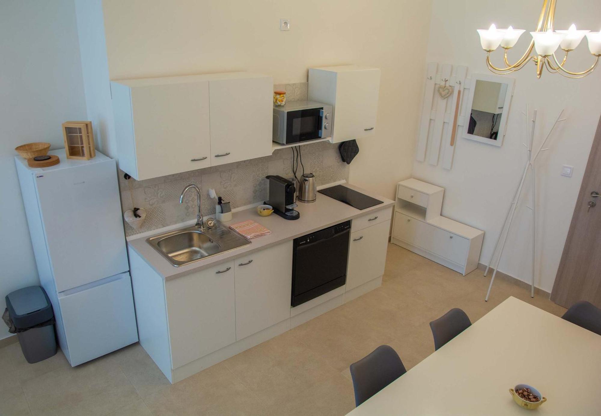 City Centre Apartment With Parking Прага Екстериор снимка