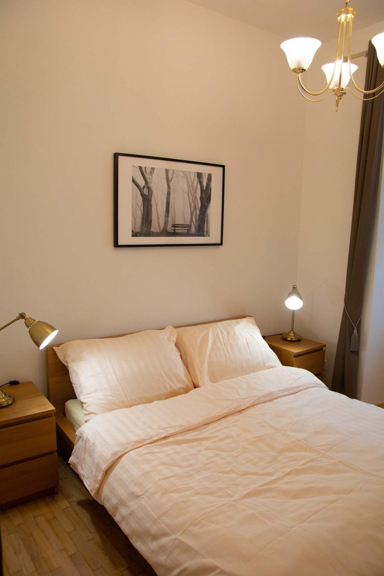 City Centre Apartment With Parking Прага Екстериор снимка
