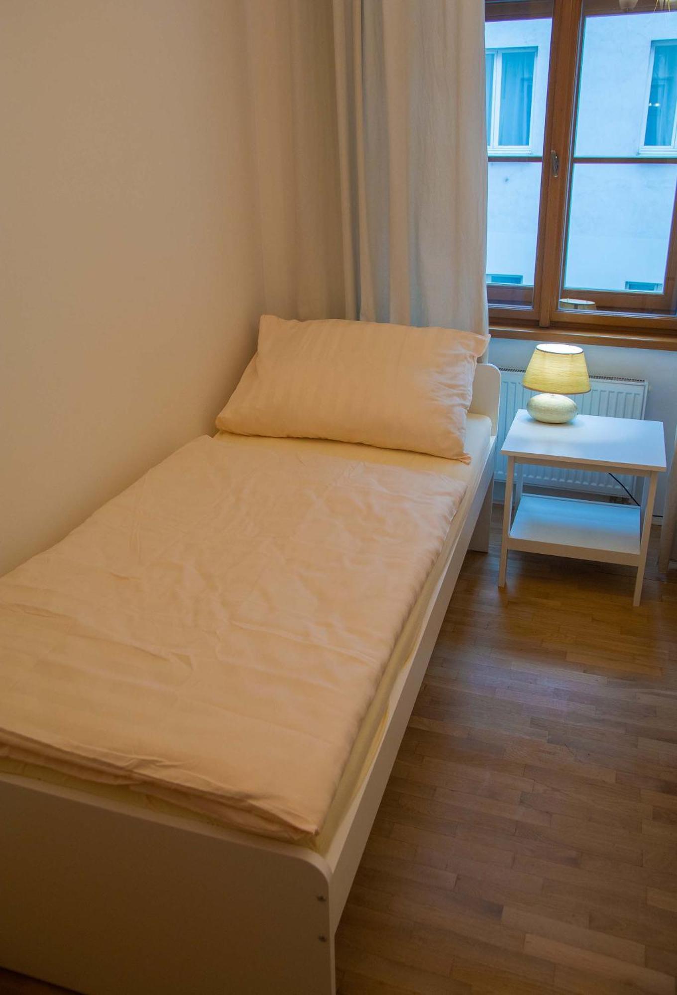City Centre Apartment With Parking Прага Екстериор снимка